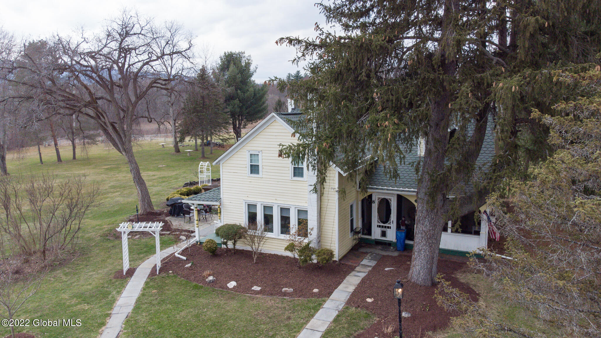 8 Altamont Road Voorheesville, NY 12186 - Photo 5 of 69 8 Altamont Rd-04