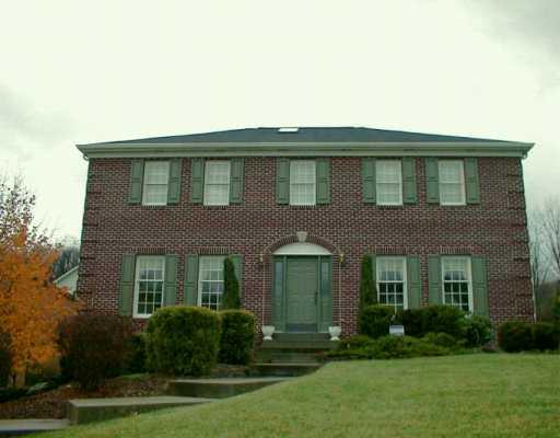 340 Cobblestone Circle McKees Rocks, PA 15136 - Photo 1 of 8