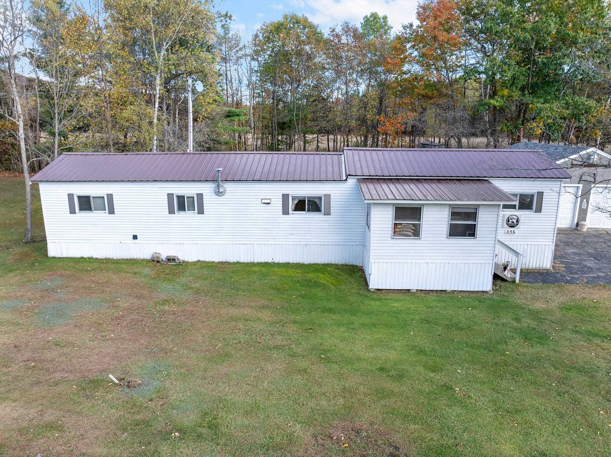 356 Brown Road Northumberland, NH 03582 - Photo 5 of 57