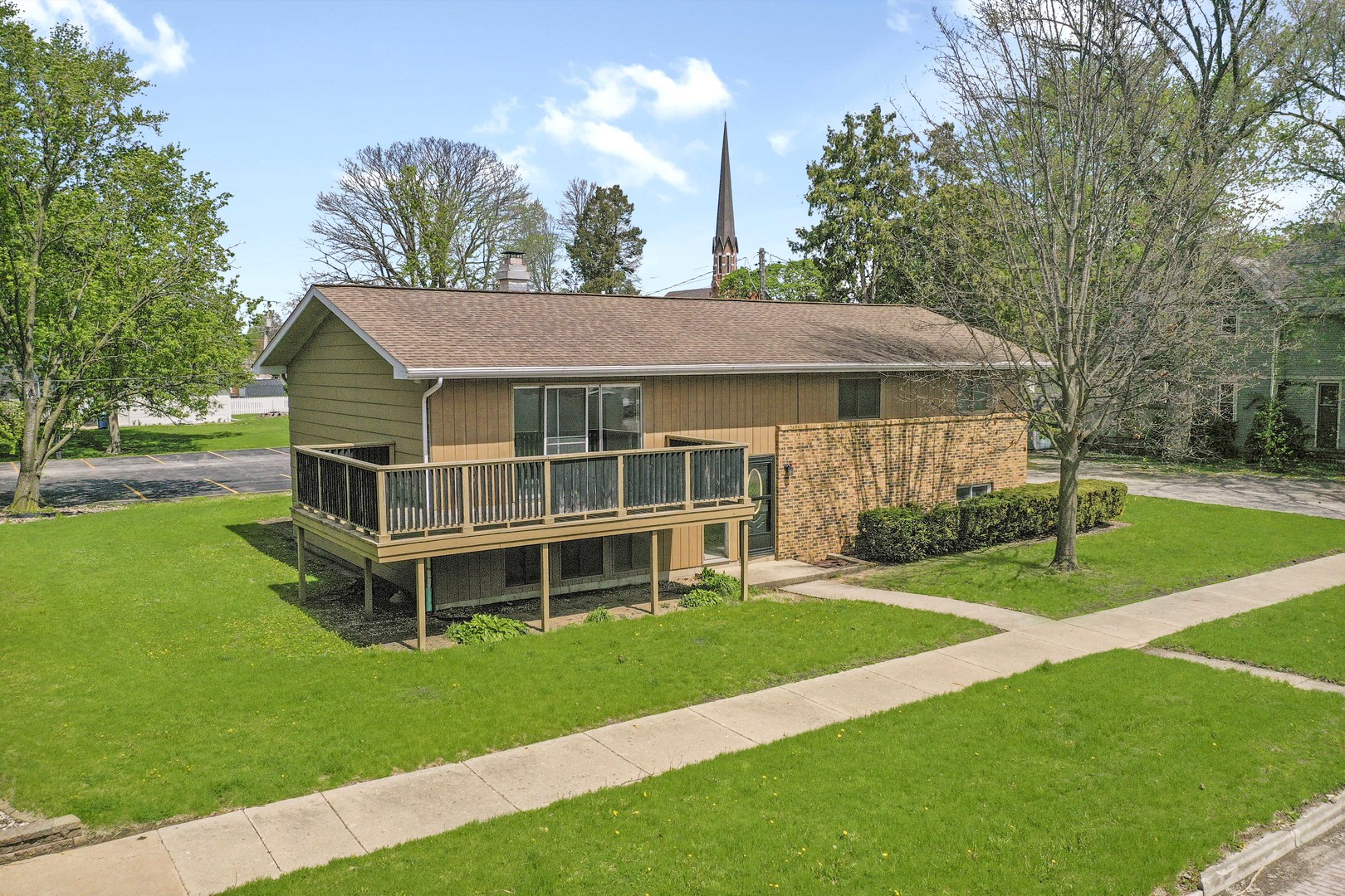 312 East 5th Street Minonk, IL 61760 - Photo 1 of 32