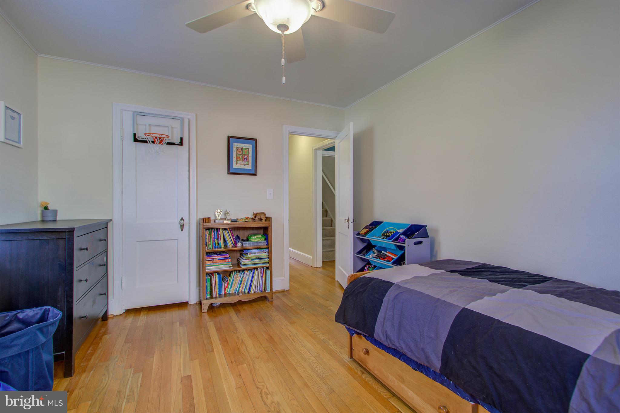 10009 Dallas Avenue Silver Spring, MD 20901 - Photo 20 of 45 Main level bedroom 1