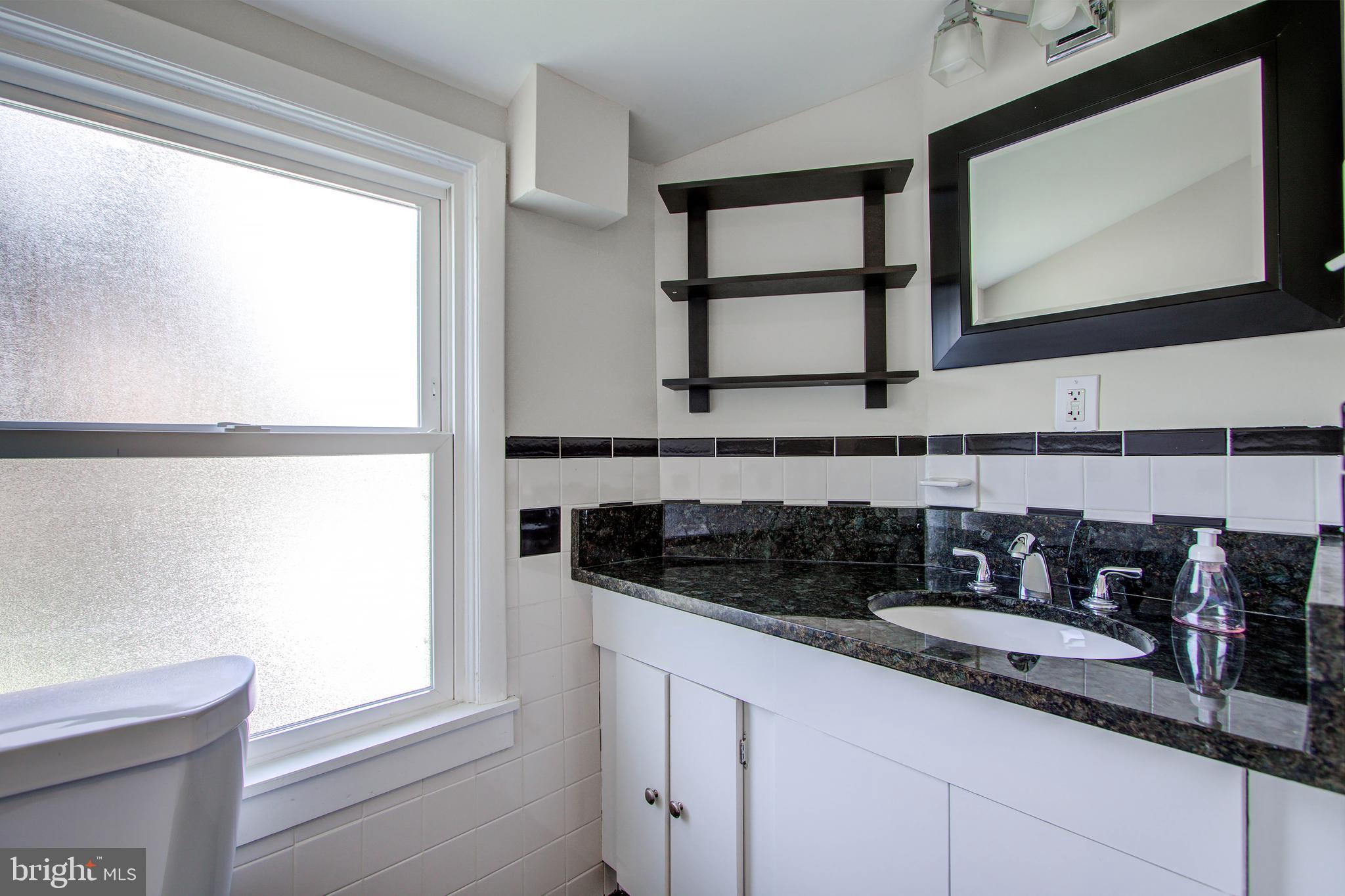 10009 Dallas Avenue Silver Spring, MD 20901 - Photo 27 of 45 Upper level full bath