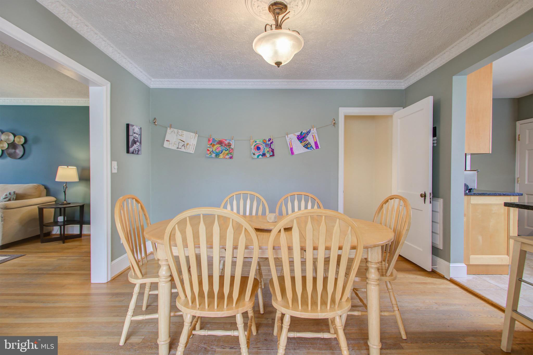 10009 Dallas Avenue Silver Spring, MD 20901 - Photo 6 of 45 Large dining room