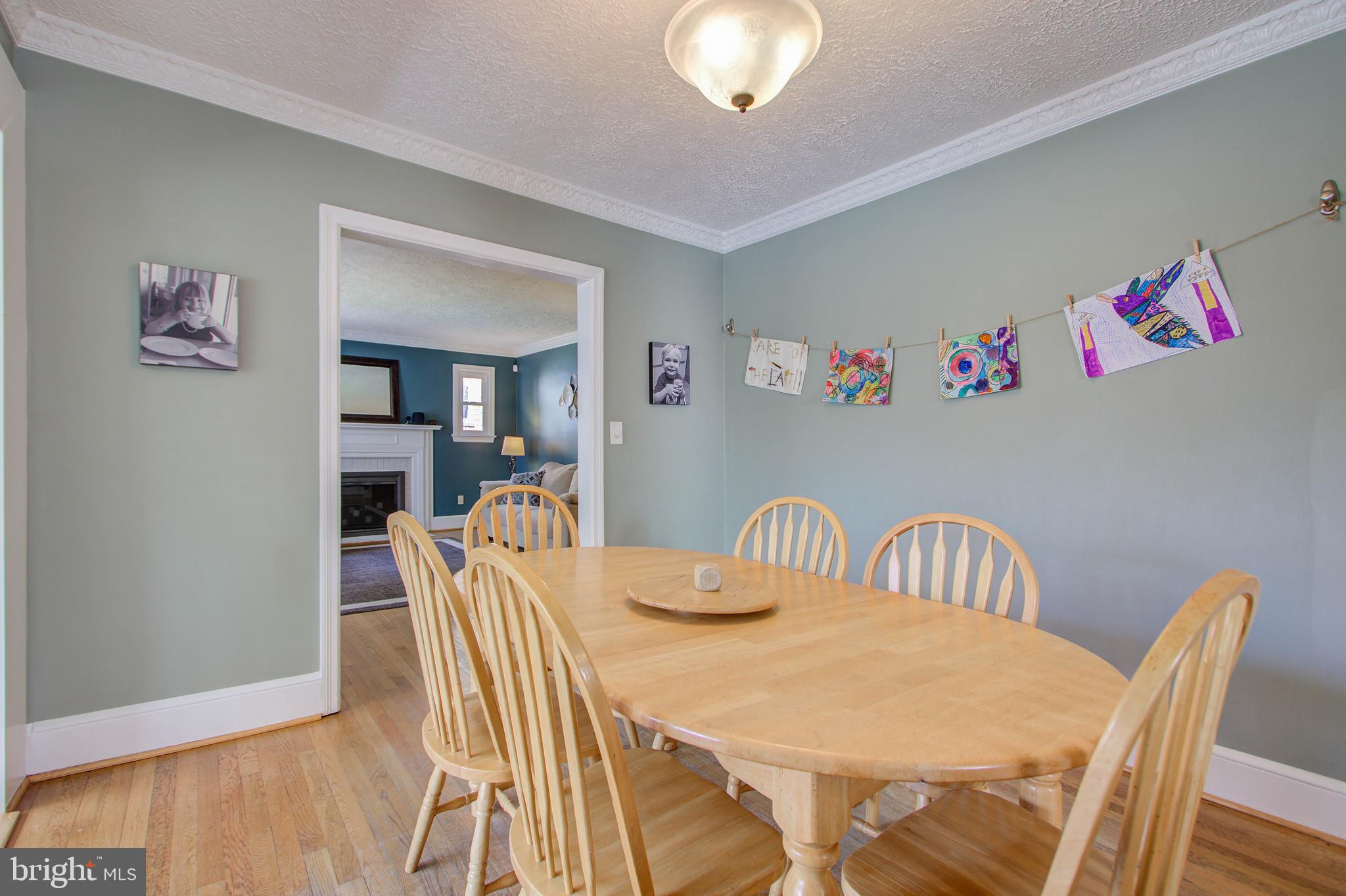 10009 Dallas Avenue Silver Spring, MD 20901 - Photo 7 of 45 Perfect spot to host a dinner party