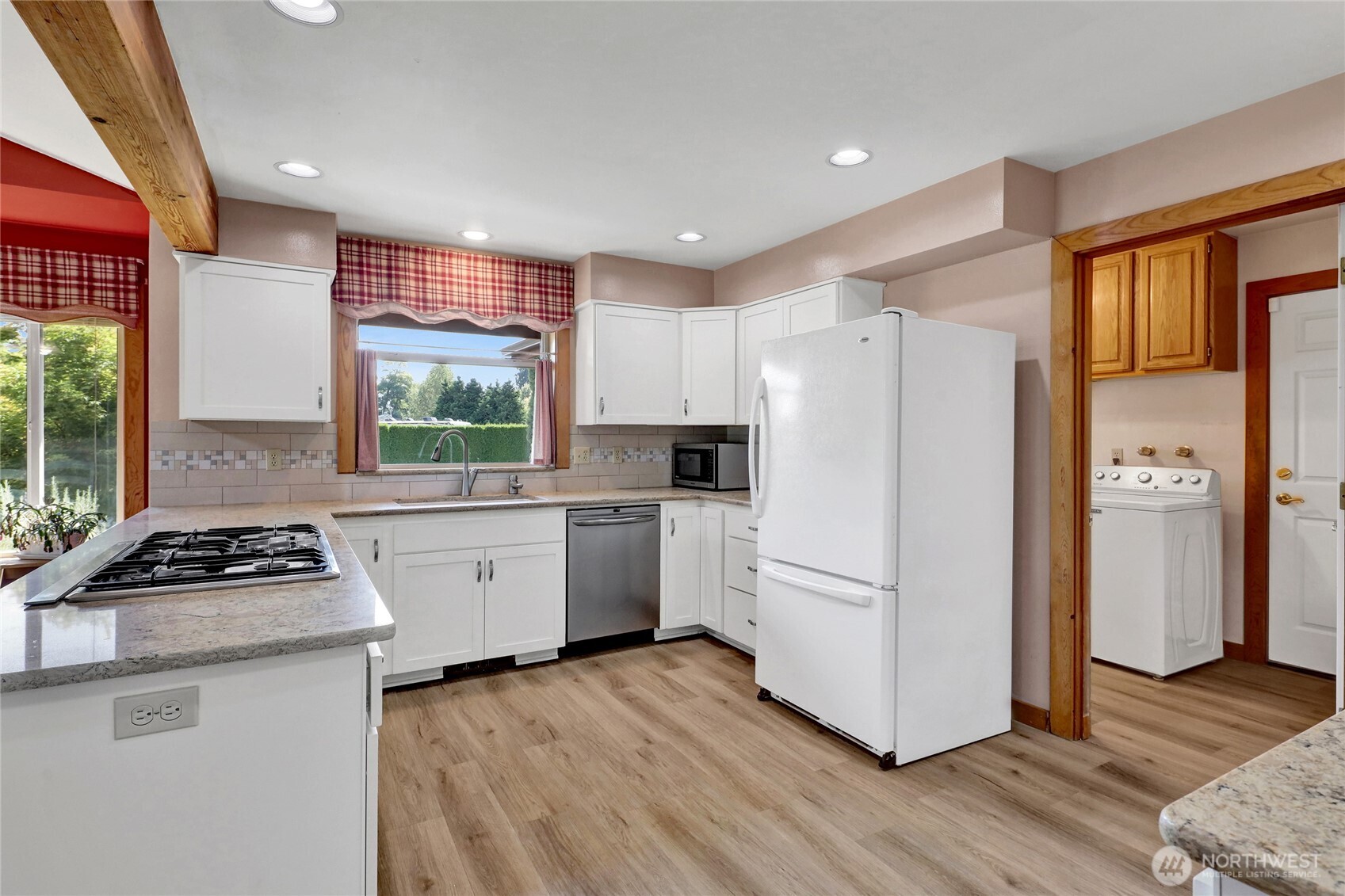 9317 Avon Allen Road Bow, WA 98232 - Photo 8 of 40 Gallery Image 8
