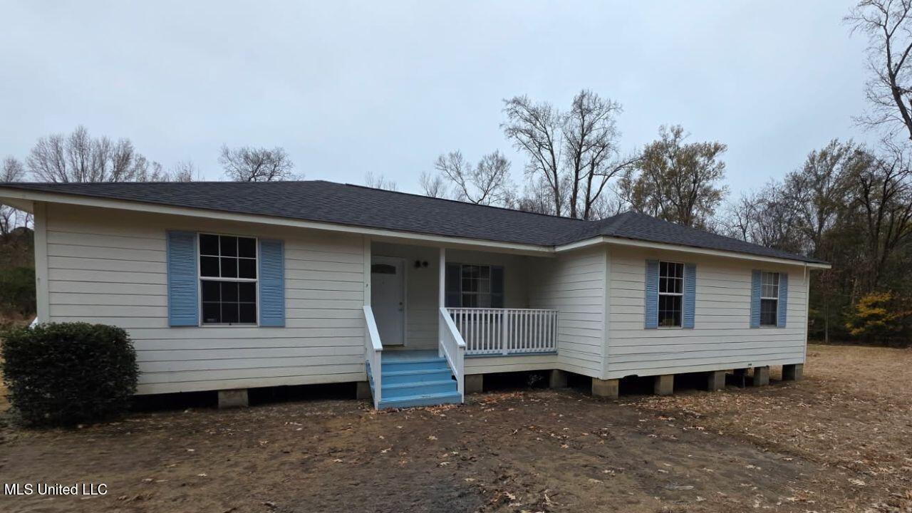 1645 Darden Road Jackson, MS 39213 - Photo 1 of 36 Front