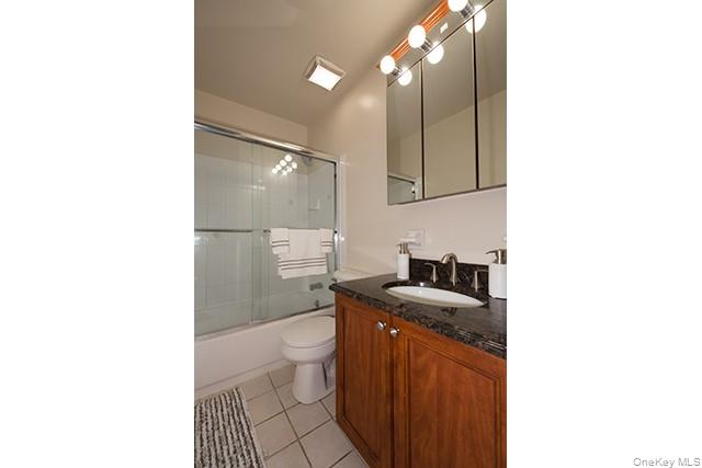 100 Friendly Court Avenue, Unit L057 Babylon, NY 11704 - Photo 12 of 12