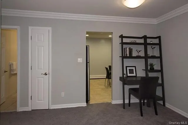 $2,795 | 100 Friendly Court Avenue, Unit L057, Babylon, NY 11704