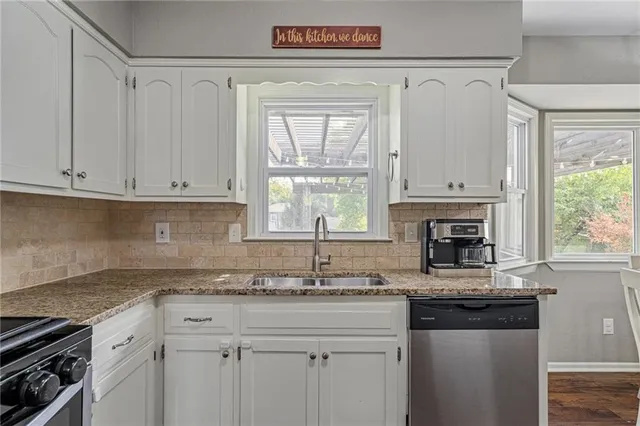 $460,000 | 10529 Wedd Street, Overland Park, KS 66212