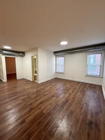 $199,000 | 5400 South Harper Avenue, Unit 204, Chicago, IL 60615