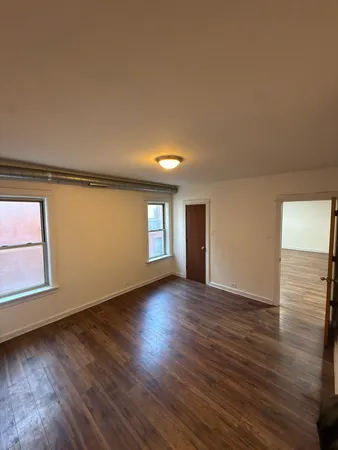 $199,000 | 5400 South Harper Avenue, Unit 204, Chicago, IL 60615