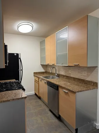 $199,000 | 5400 South Harper Avenue, Unit 204, Chicago, IL 60615