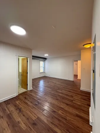 $199,000 | 5400 South Harper Avenue, Unit 204, Chicago, IL 60615