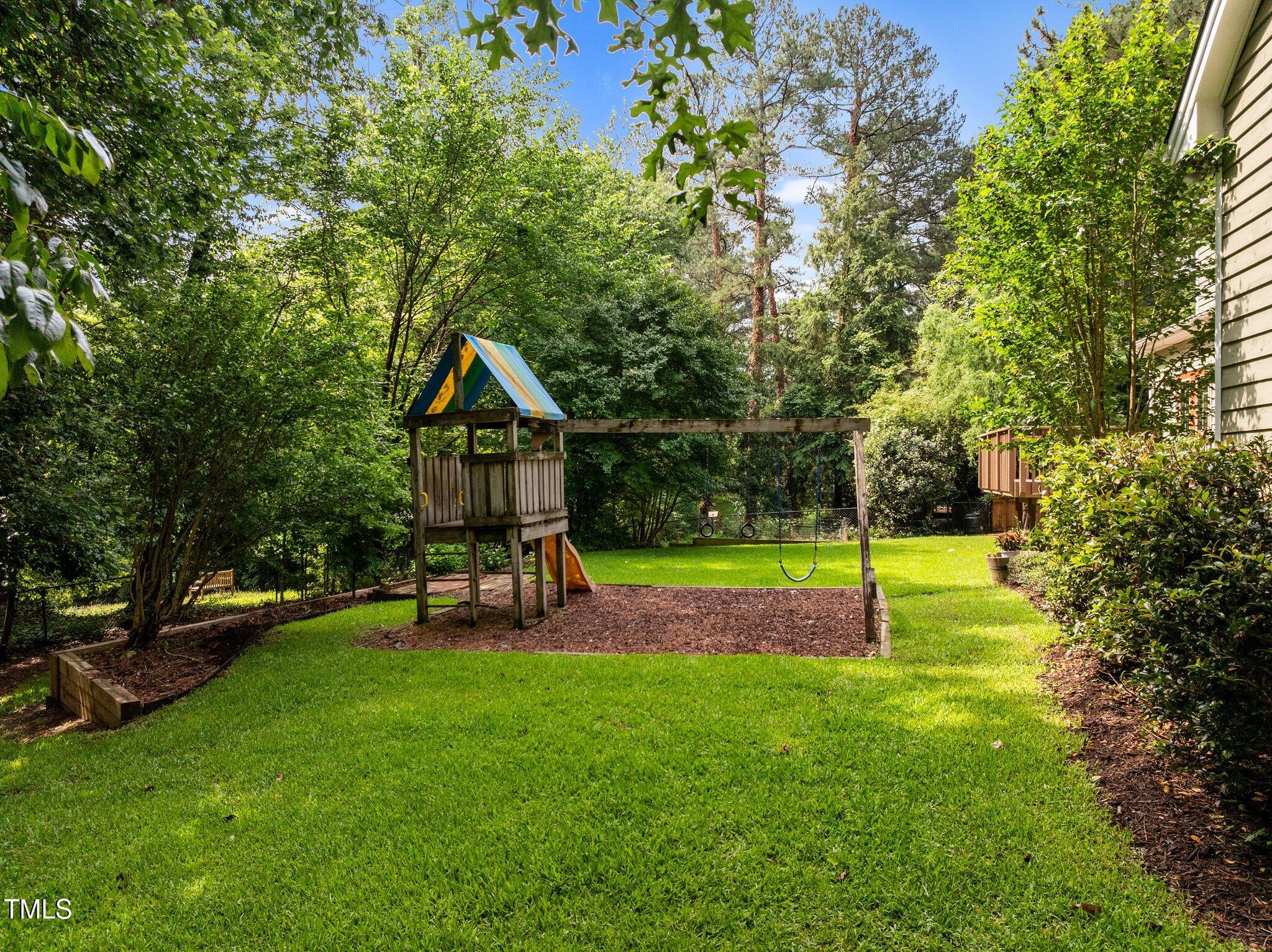 5116 Knaresborough Road Raleigh, NC 27612 - Photo 28 of 36 42-web-or-mls-DJI_0780