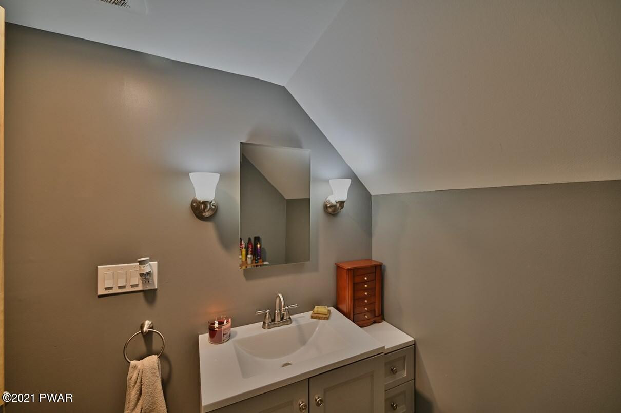 21 A Smith Road Equinunk, PA 18417 - Photo 45 of 84 Photo 081