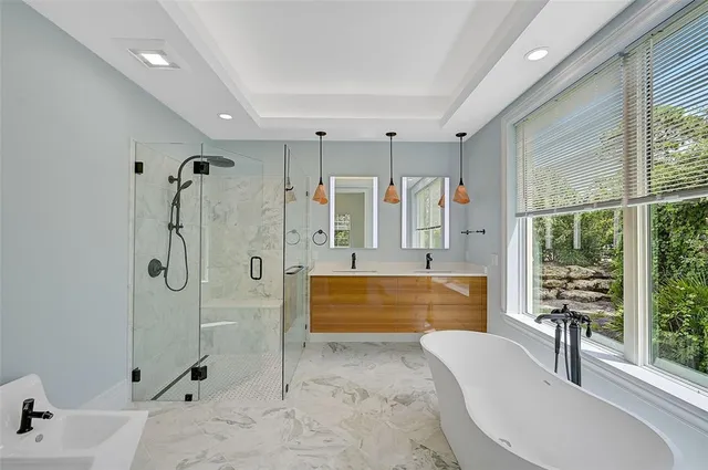 $1,570,000 | 360 North Point Road, Osprey, FL 34229