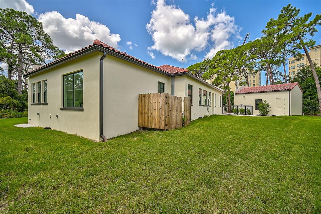 360 North Point Road Osprey, FL 34229 - Photo 40 of 57