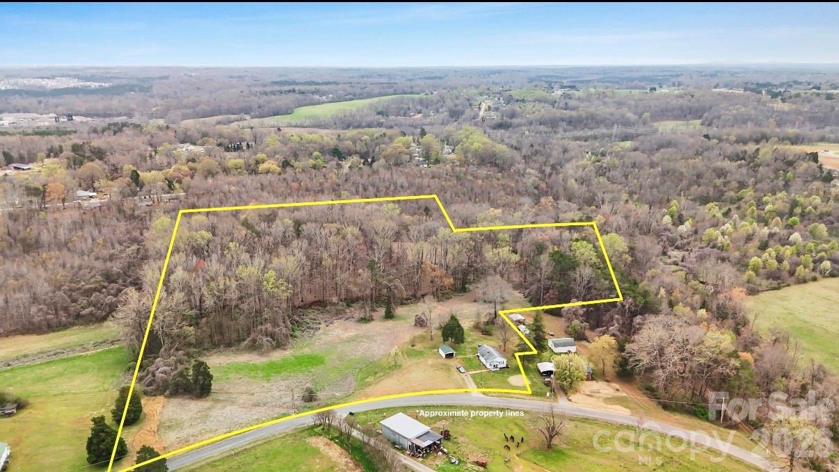 2251 Bristol Road Statesville, NC 28677 - Photo 1 of 14