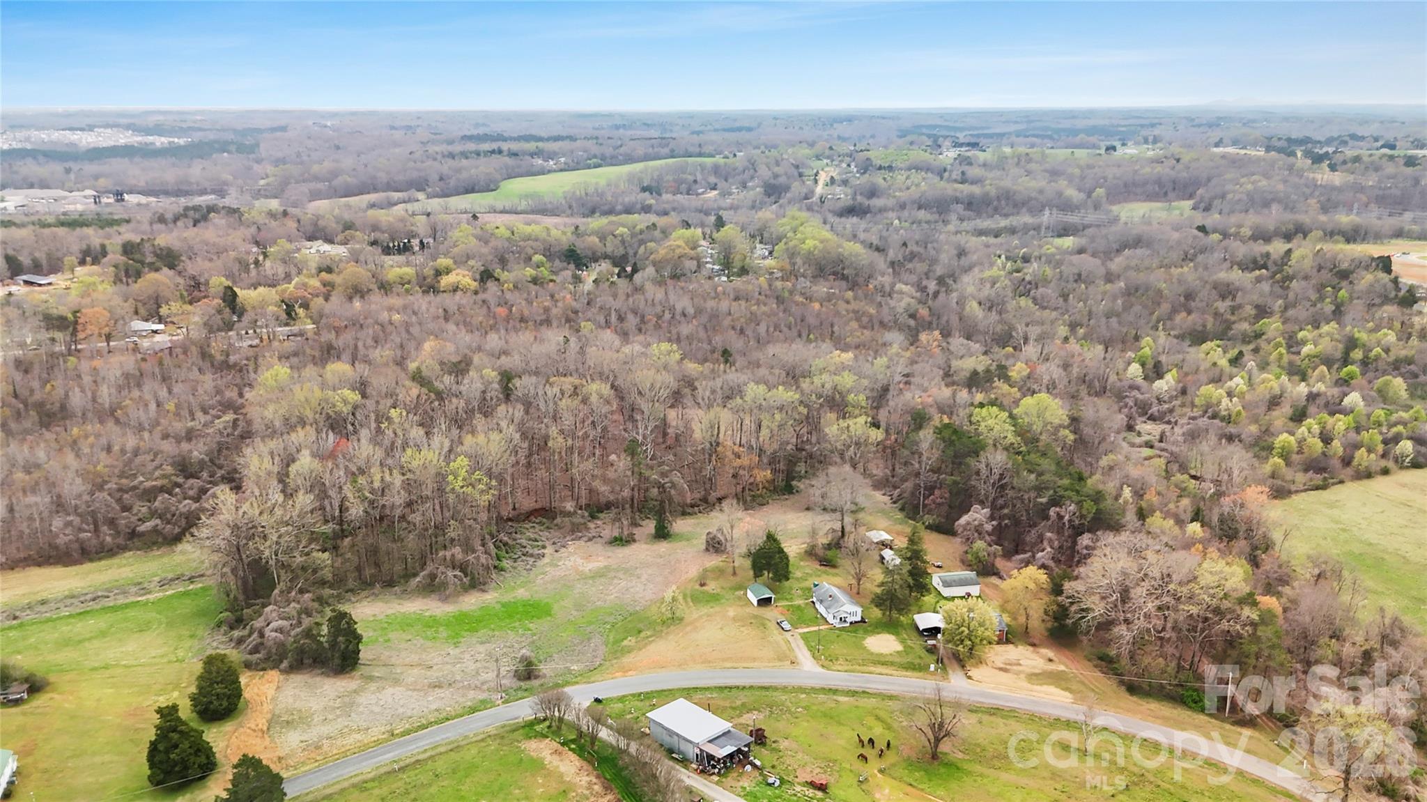 2251 Bristol Road Statesville, NC 28677 - Photo 2 of 14