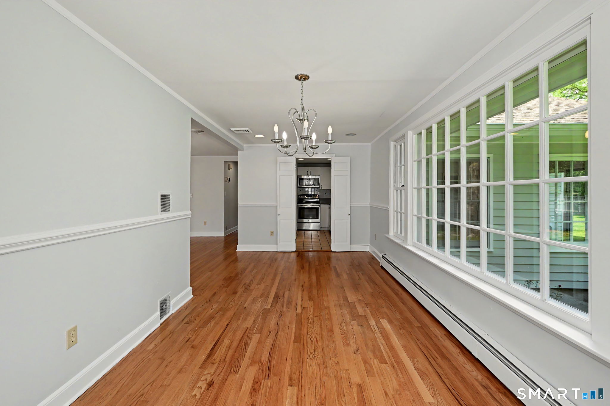 349 Ponus Ridge Road New Canaan, CT 06840 - Photo 9 of 27