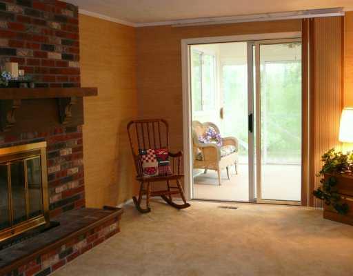 130 Phillips Lane McKees Rocks, PA 15136 - Photo 5 of 6 Den/Family/Great Room.