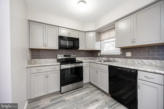 $240,000 | 1055 Village Ln., Pottstown, PA 19464