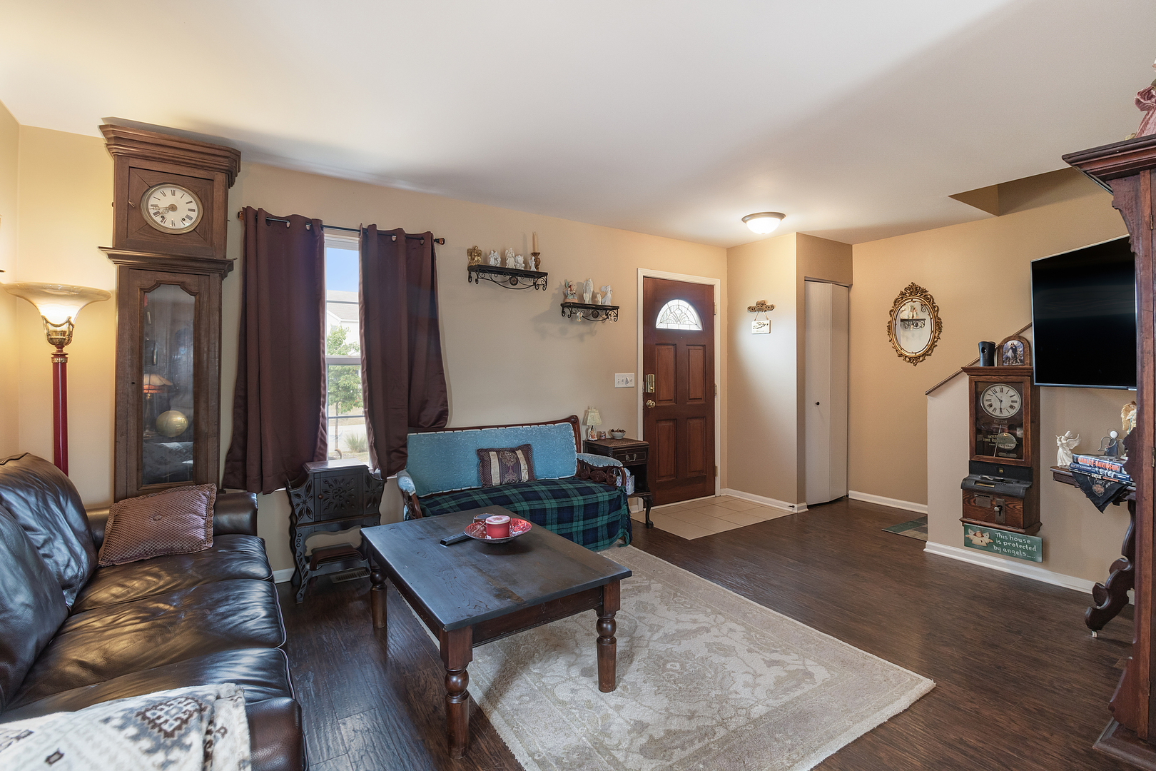 1800 Silver Ridge Drive Plainfield, IL 60586 - Photo 2 of 22