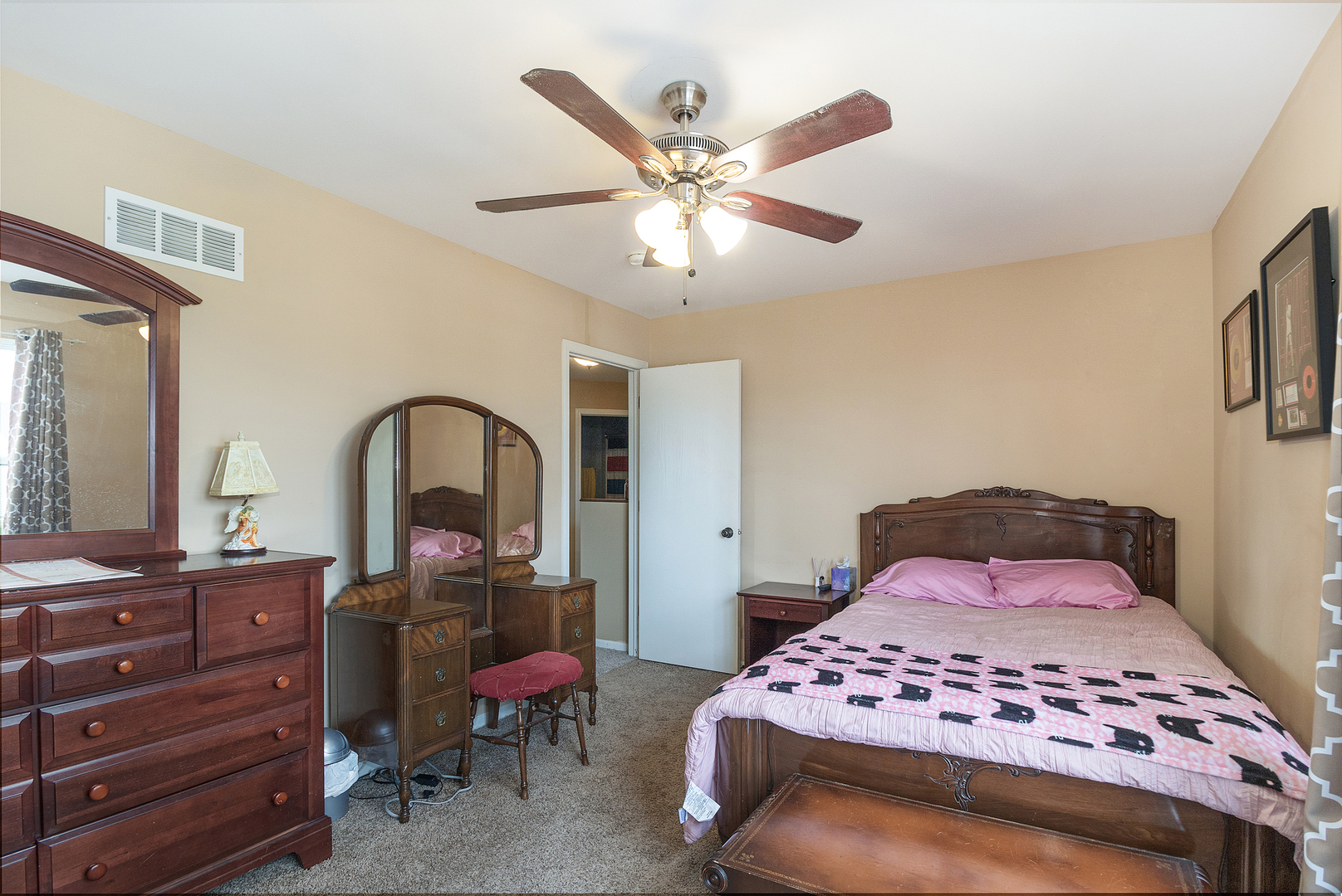 1800 Silver Ridge Drive Plainfield, IL 60586 - Photo 14 of 22