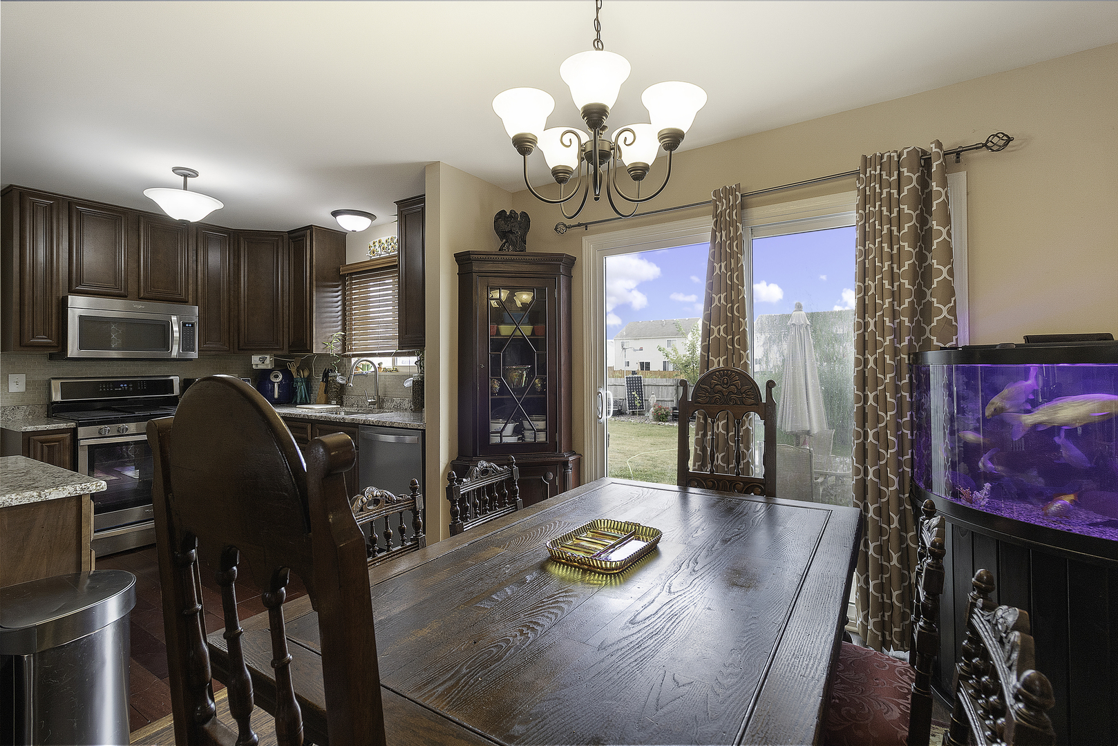 1800 Silver Ridge Drive Plainfield, IL 60586 - Photo 5 of 22