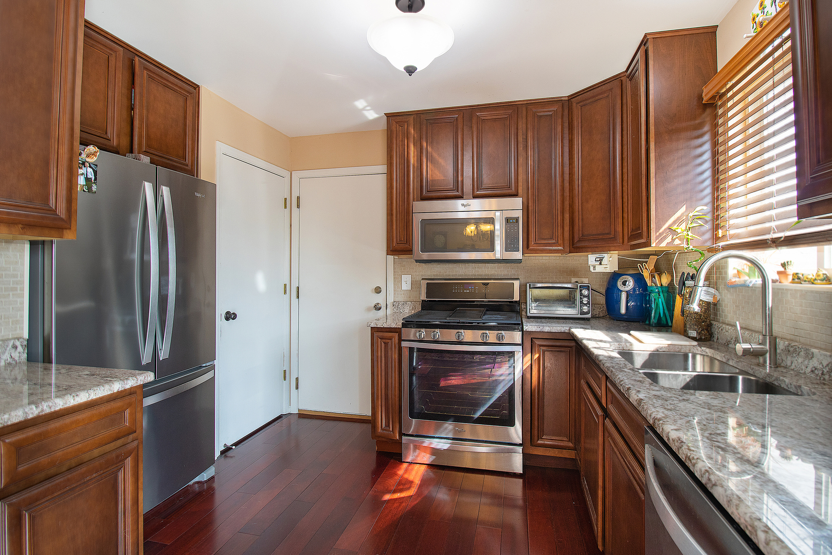 1800 Silver Ridge Drive Plainfield, IL 60586 - Photo 6 of 22