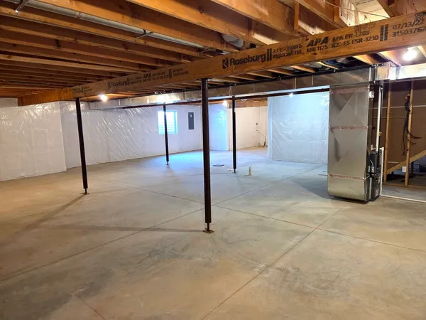 $389,900 | 1 Saint Ivans Circle, Bloomington, IL 61705