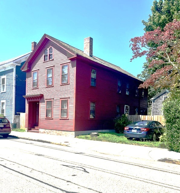 33 Elm Street Newport, RI 02840 - Photo 1 of 18 Gallery Image 1