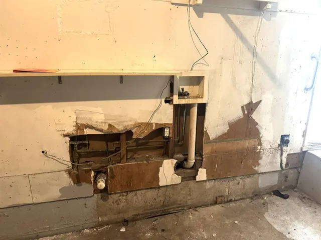 $1,500 | 9849 San Lea Drive, Dallas, TX 75228