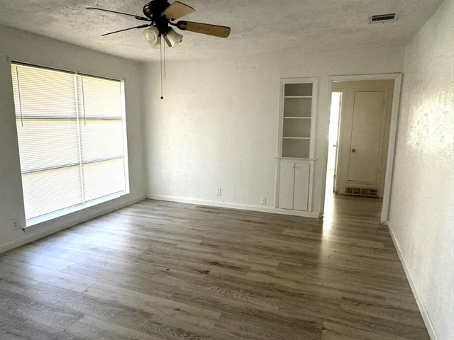 $1,500 | 9849 San Lea Drive, Dallas, TX 75228