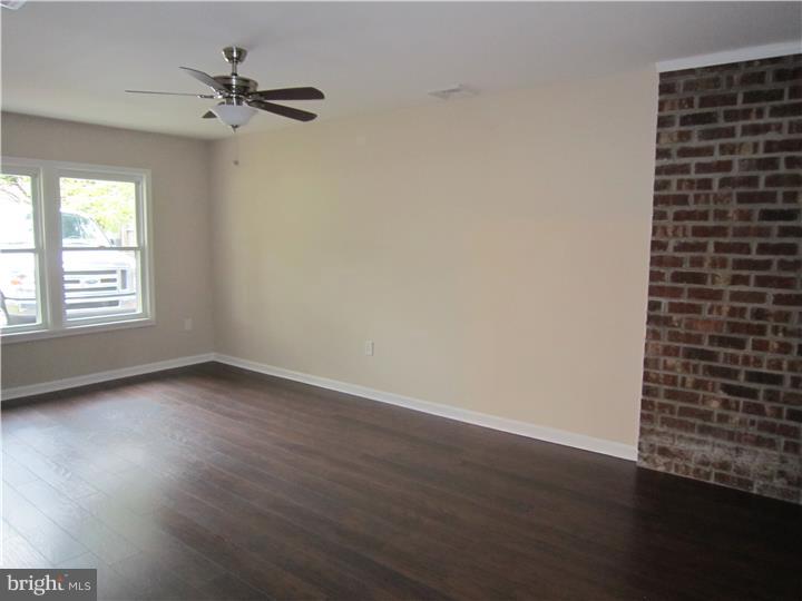 26 Mill Bend Road Levittown, PA 19056 - Photo 15 of 20 Family Room