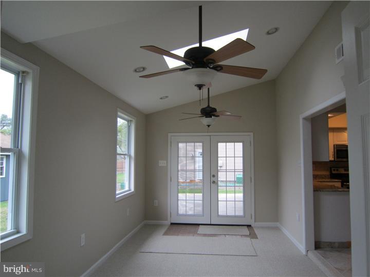 26 Mill Bend Road Levittown, PA 19056 - Photo 17 of 20 Dining Room