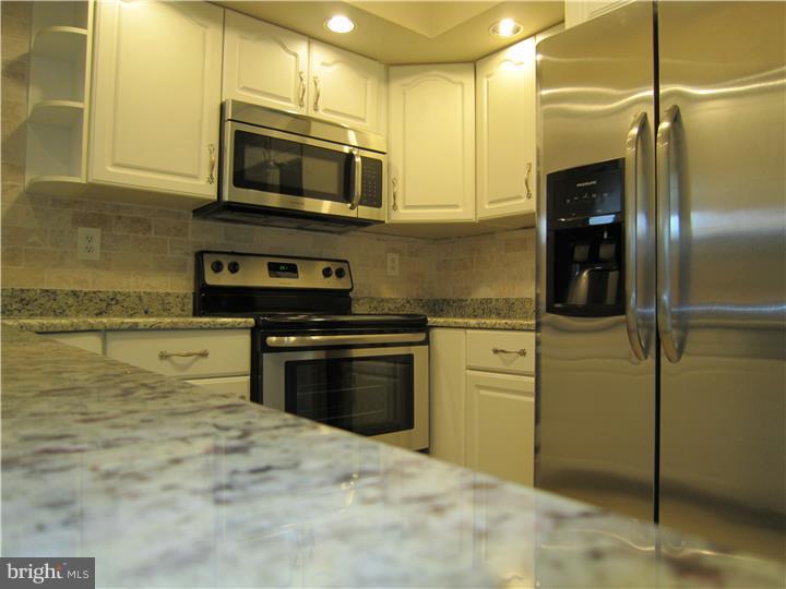26 Mill Bend Road Levittown, PA 19056 - Photo 5 of 20 Gallery Image 5