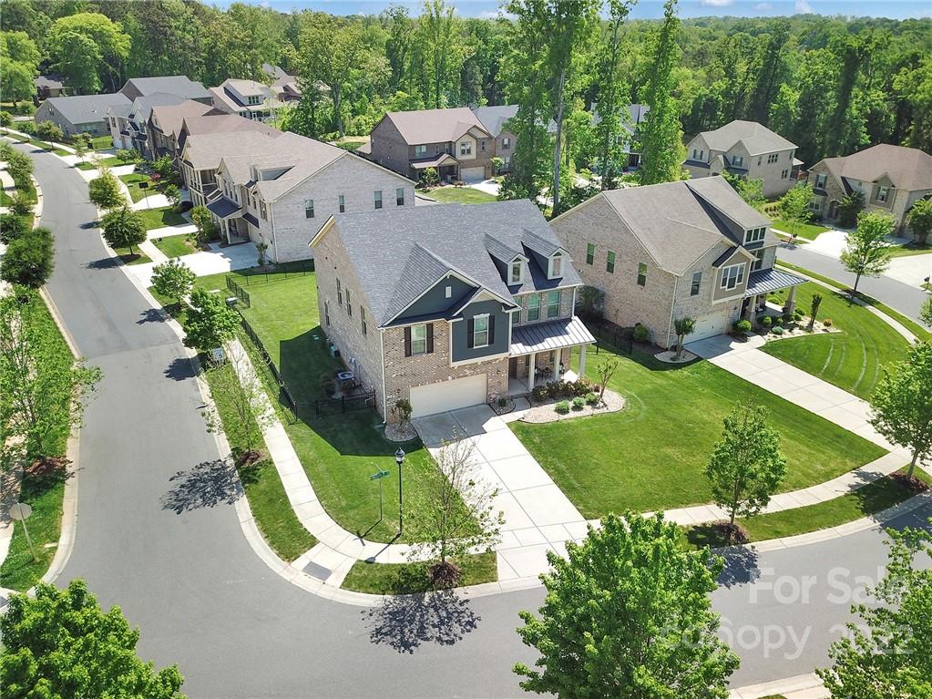 207 Kingsdown Avenue Charlotte, NC 28270 - Photo 46 of 48 an aerial view of multiple houses with yard