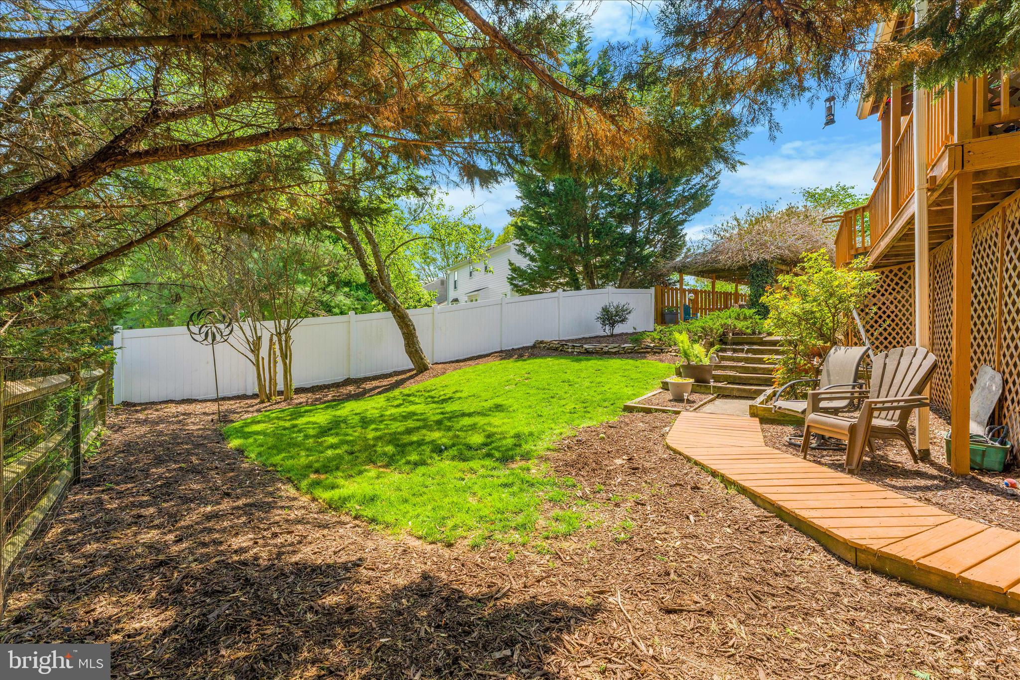 12400 Triple Crown Road Gaithersburg, MD 20878 - Photo 43 of 45 Backyard