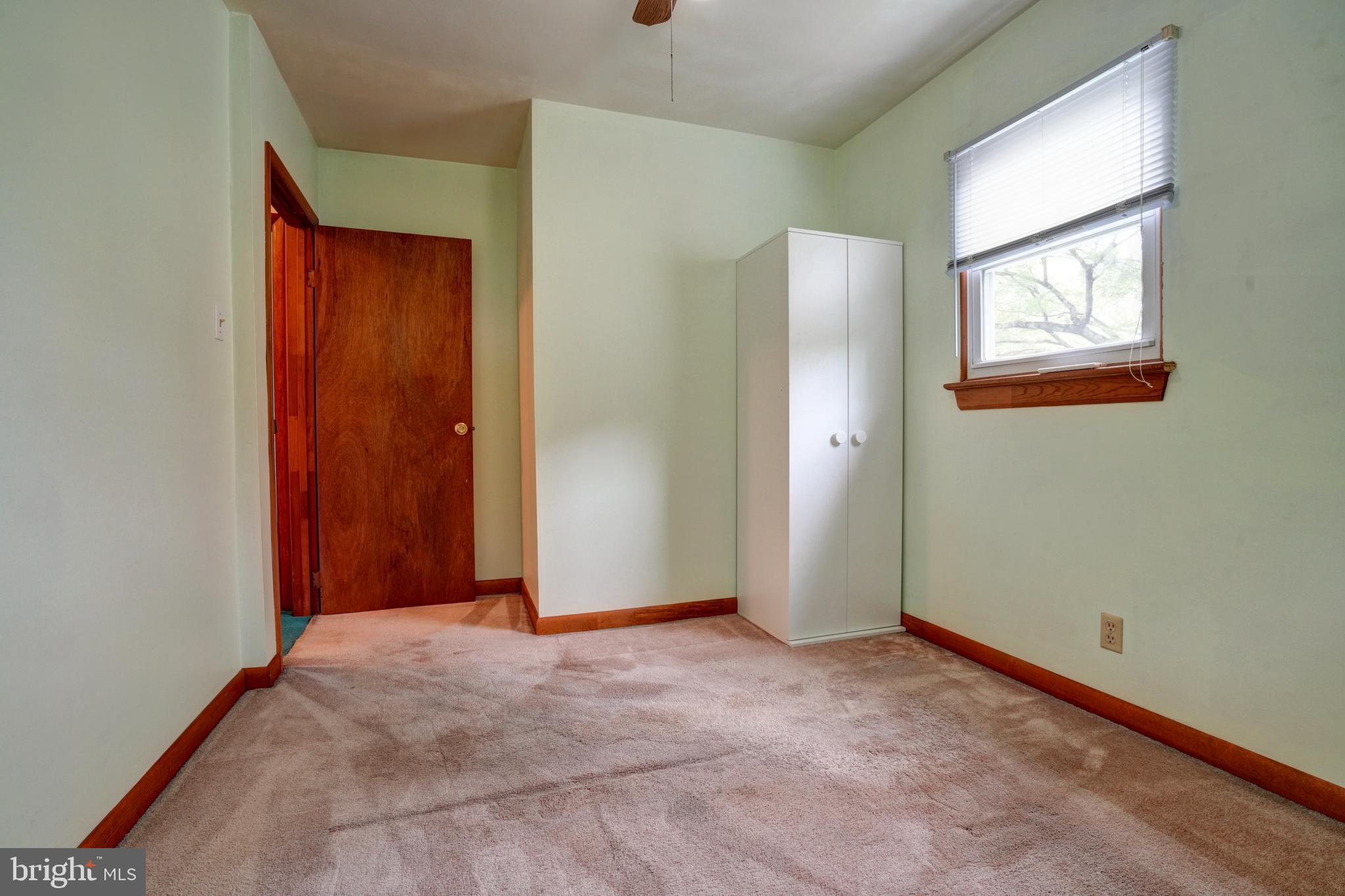 2407 Secane Road Secane, PA 19018 - Photo 35 of 47