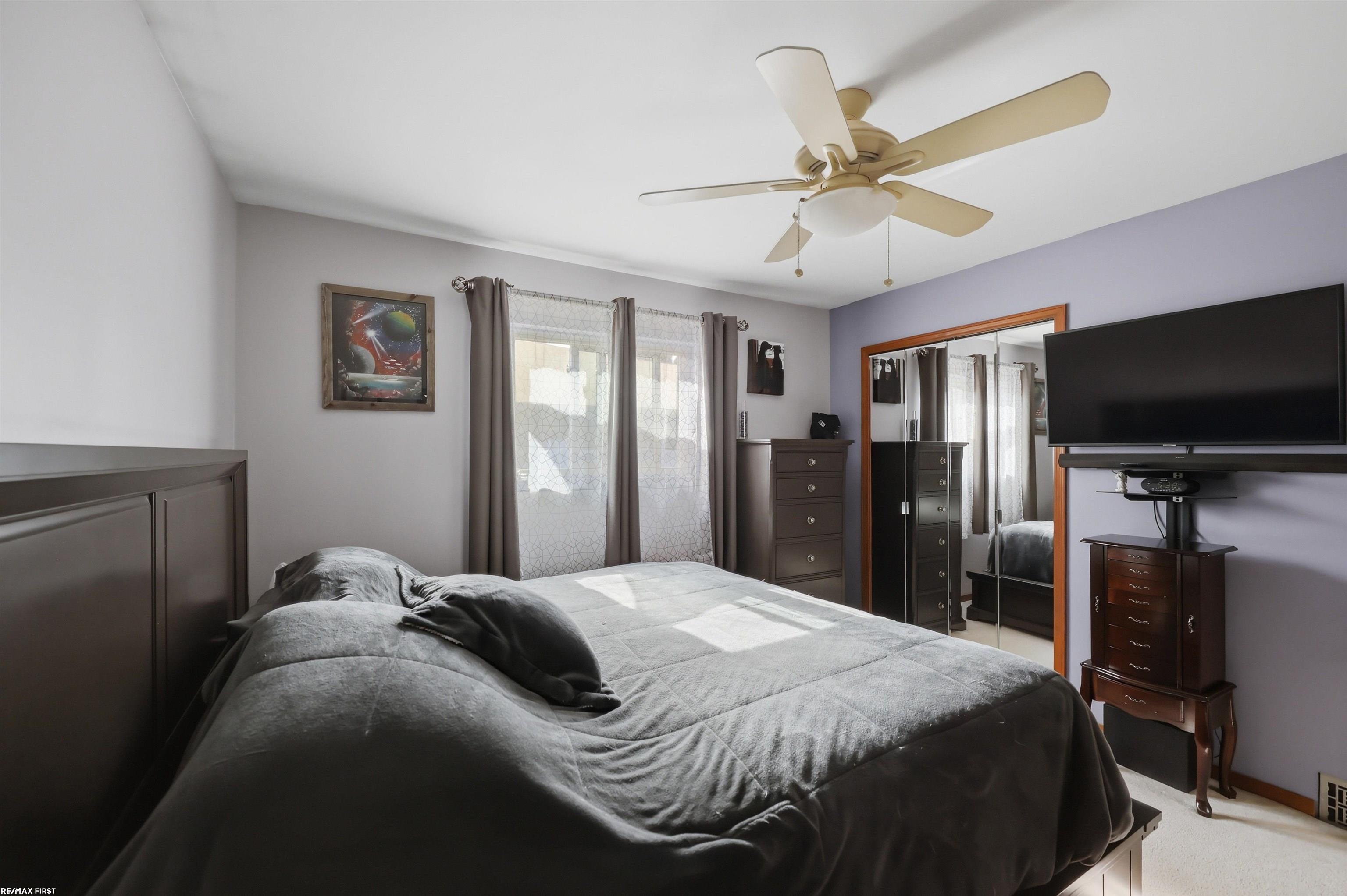 47651 Chrys Road Macomb, MI 48044 - Photo 23 of 46