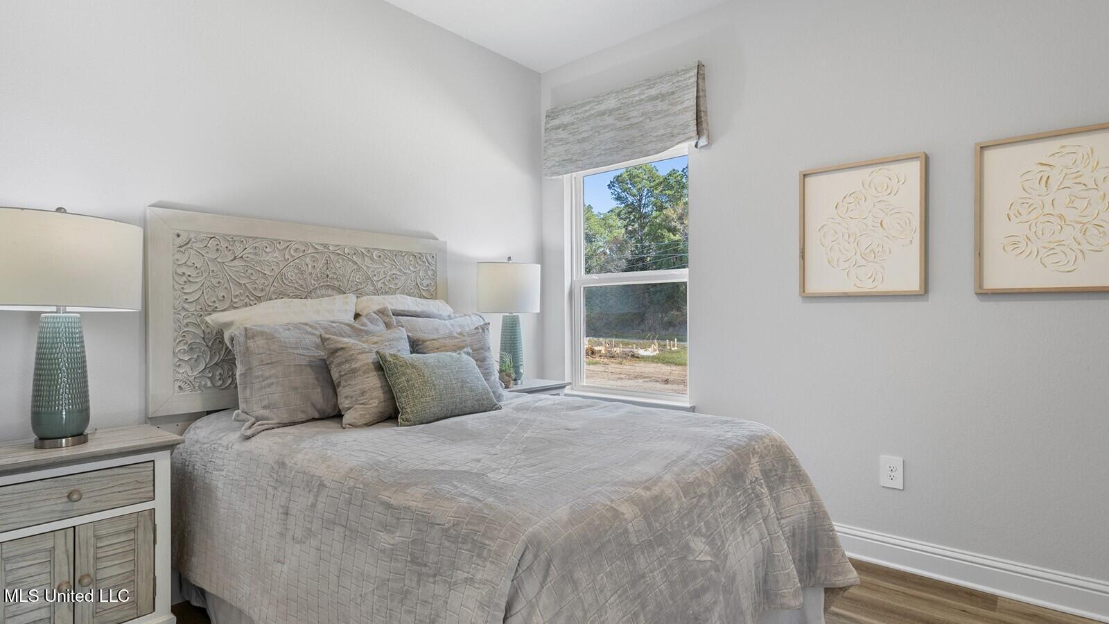 14431 South Swan Road Gulfport, MS 39503 - Photo 35 of 42 Guest Bedroom