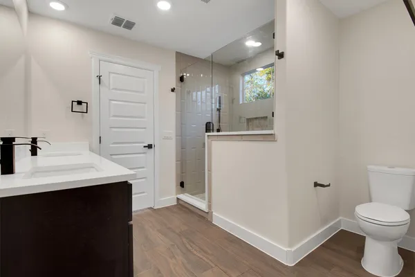 $2,400 | 104 Kipapa Court, Bastrop, TX 78602