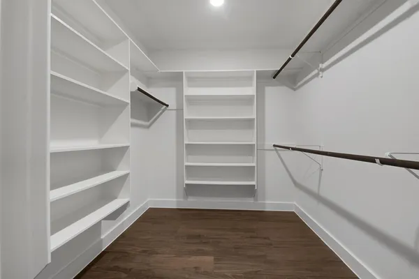 $2,400 | 104 Kipapa Court, Bastrop, TX 78602