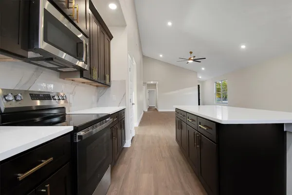 $2,400 | 104 Kipapa Court, Bastrop, TX 78602