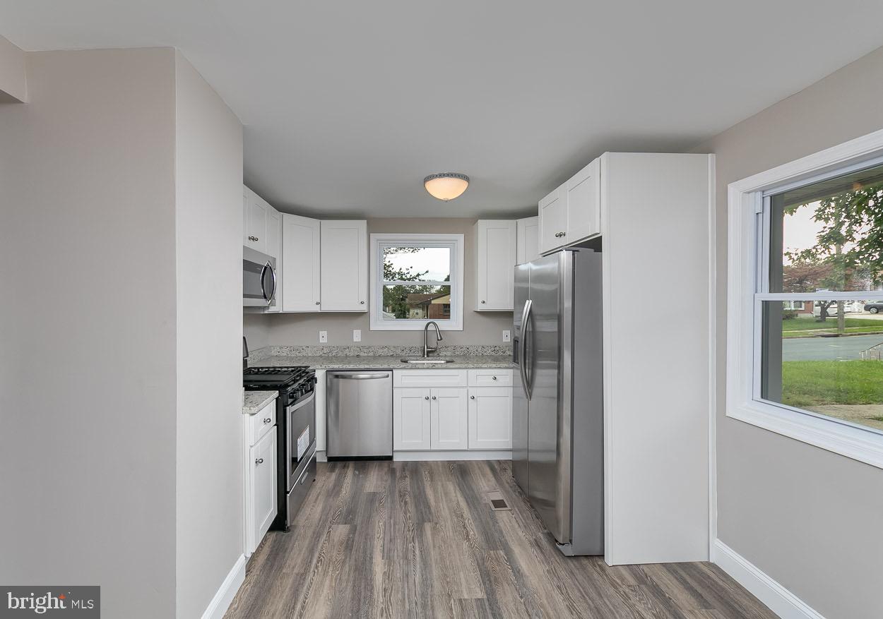 6846 Westridge Road Baltimore, MD 21207 - Photo 14 of 34 New Chef's Gourmet Kitchen!