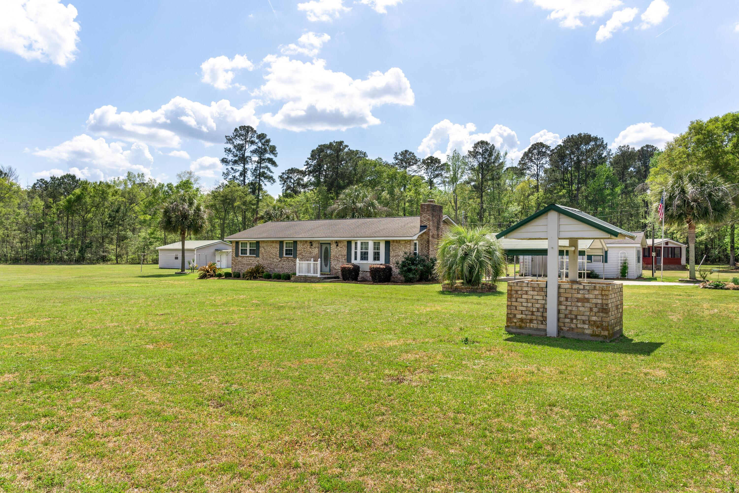 115 Larkspur Road Cordova, SC 29039 - Photo 2 of 32 DSC08703