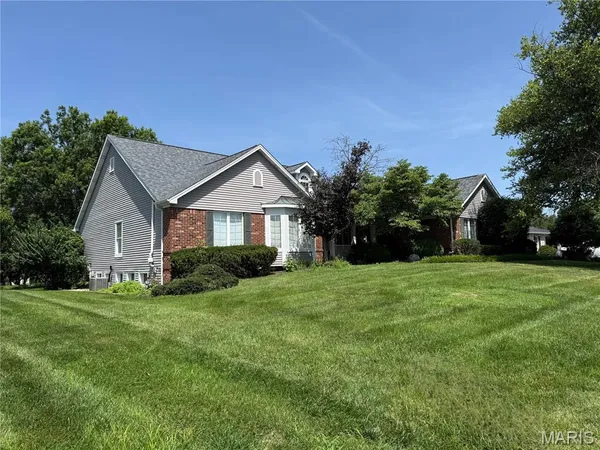 $799,000 | 503 Malinmor Drive, Weldon Spring, MO 63304