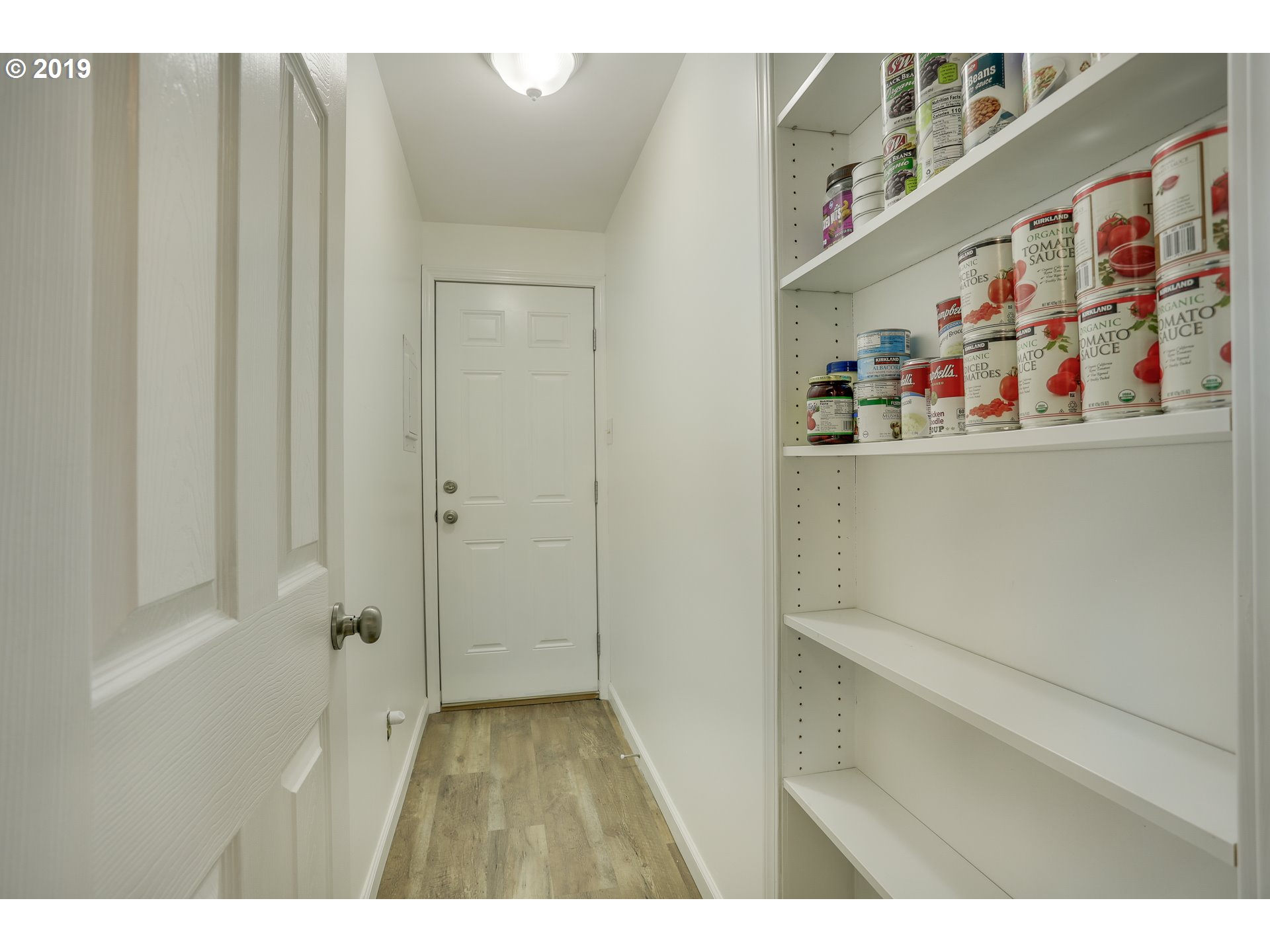 1194 Stanfield Road Woodburn, OR 97071 - Photo 12 of 24 Gallery Image 12