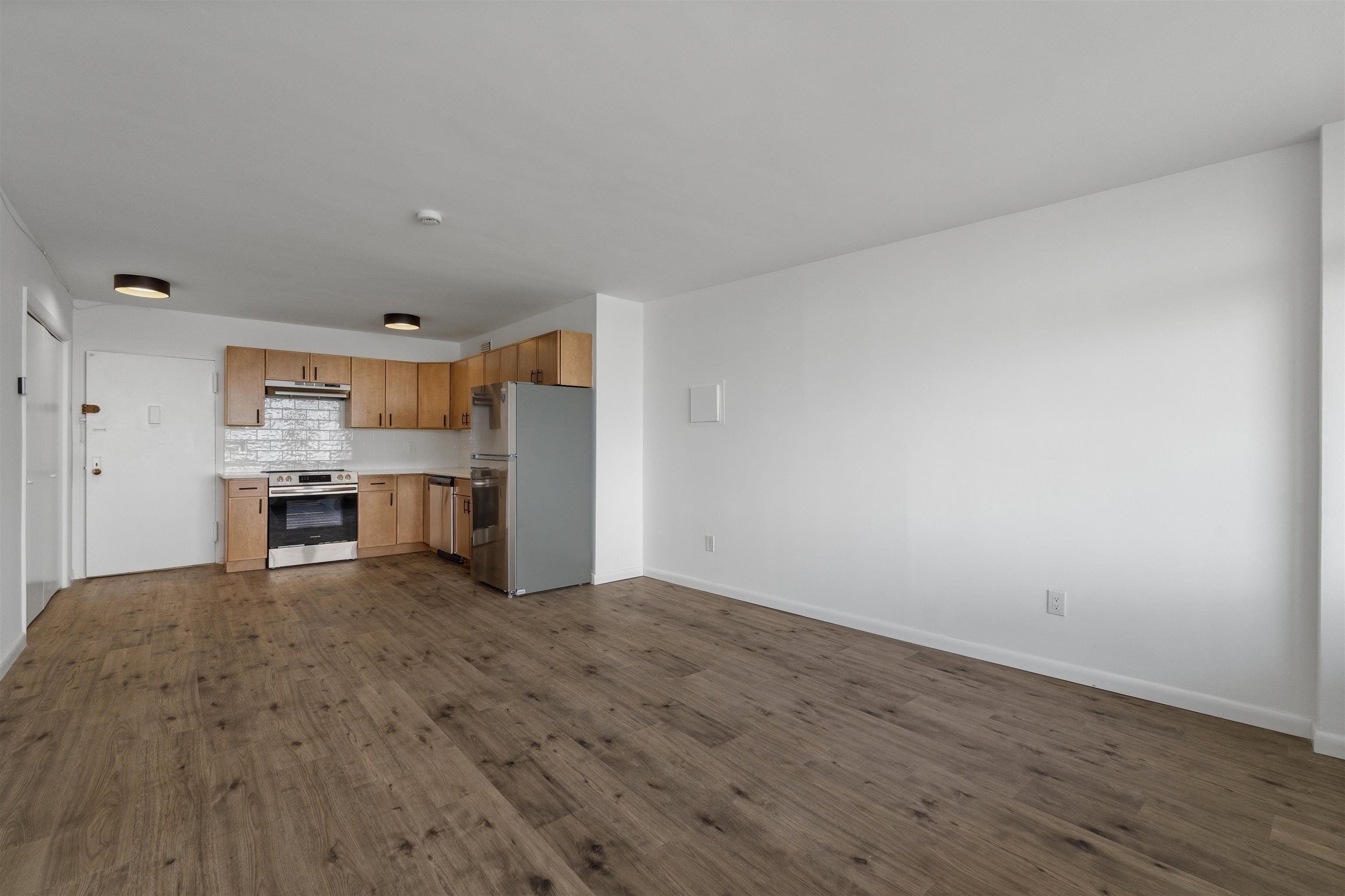 380 Mountain Road, Unit 1407 Union City, NJ 07087 - Photo 3 of 19